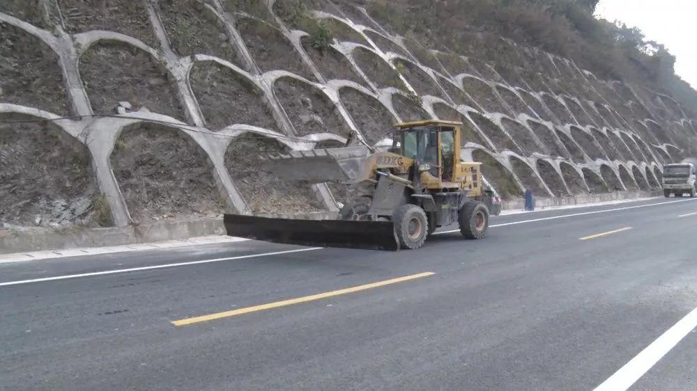 福贡县级公路维护监理事业单位最新领导